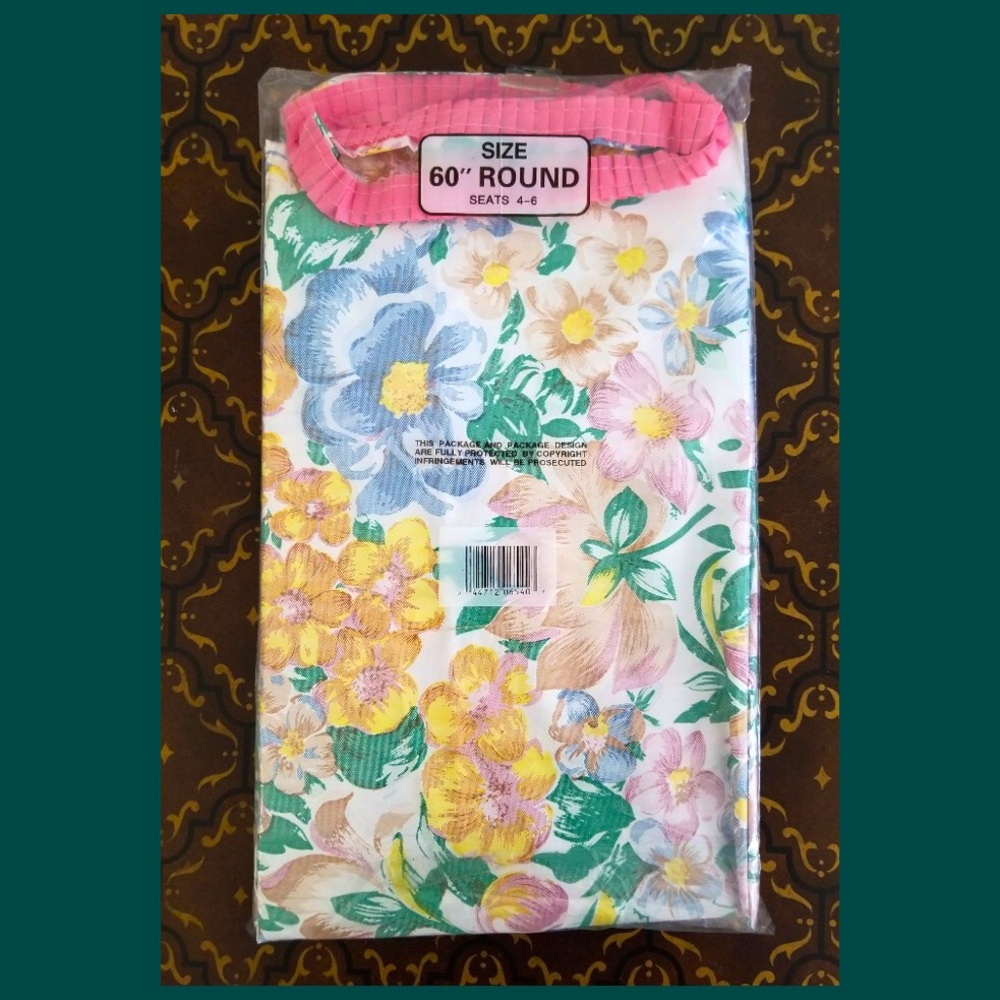 Vintage 90s Watercolor Floral Print Pink Ruffle 60” Round Plastic Tablecloth NIP - Picture 2 of 4
